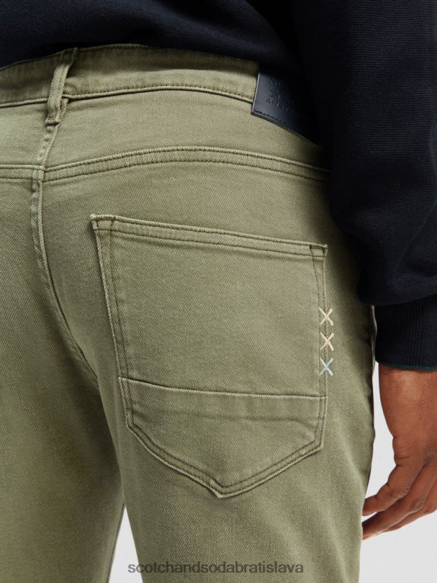 muži oblečenie vojenská zelená Scotch & Soda tenké super slim fit džínsy farbené na odeve 4ZV00D582