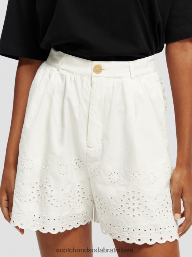 ženy oblečenie vanilková biela Scotch & Soda broderie anglaise šortky z organickej bavlny 4ZV00D242